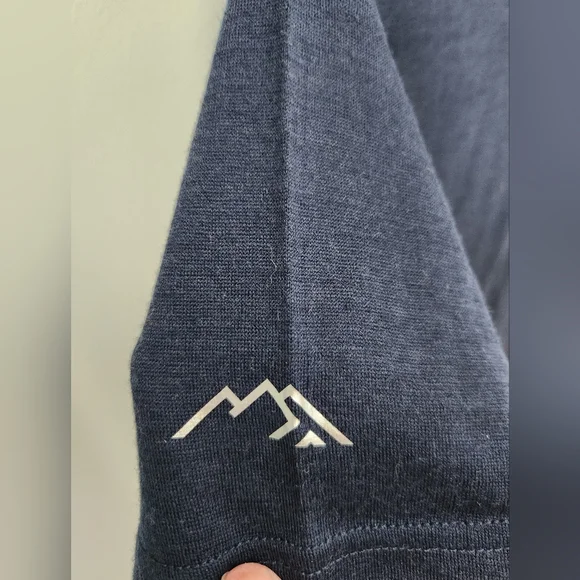 Merino Tech Wool Short Sleeve Shirt Navy Blue Women's Size Large NWOT - Picture 4 of 7